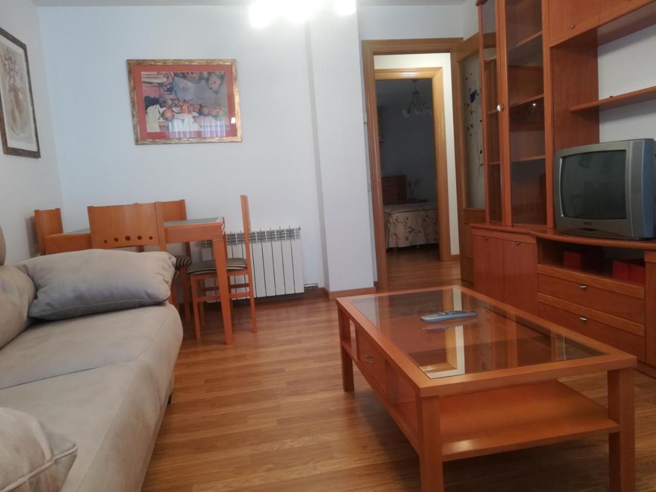 Apartamento "Paseo Del Sauco" Ezcaray Bagian luar foto